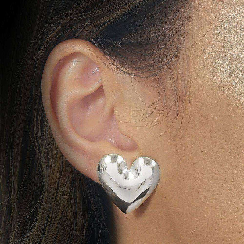 Brinco Prateado de Coração Liso - Galeria